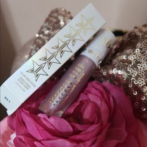 Jeffree Star Clout Velour Liquid Lipstick